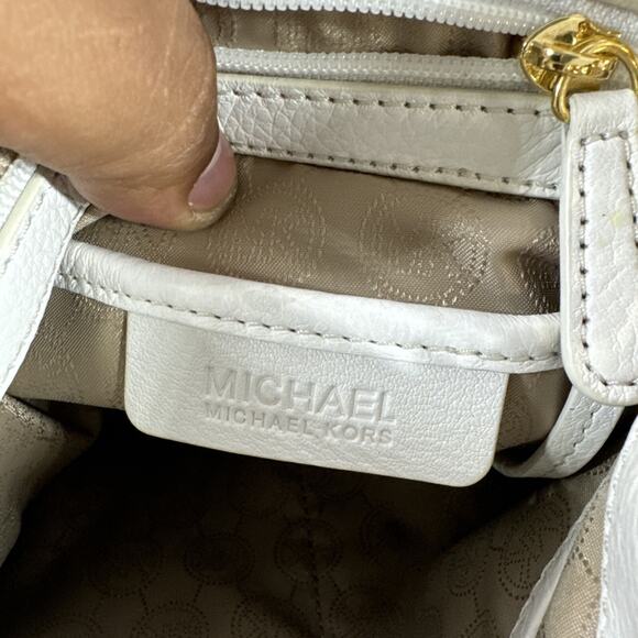 Michael Kors 30H01TCM2L Medium Jet Set White Leather Tote Purse - Picture 5 of 10
